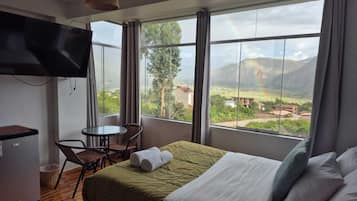 Comfort Double Room, Mountain View | Desk, free WiFi