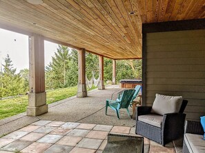 Terrace/patio - Mountain House of Wonder (Qualicum Beach)