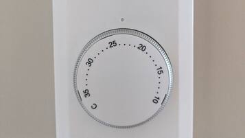 A white paper with a circular diagram and the text "DC Dimplex" on it.