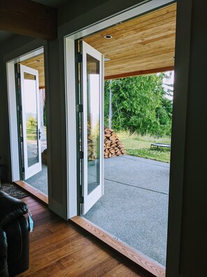 Terrace/patio - Mountain House of Wonder (Qualicum Beach)