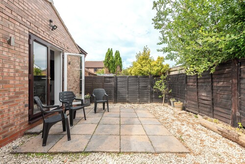 Beverley Central Quiet 3 bedroom Homey Parking