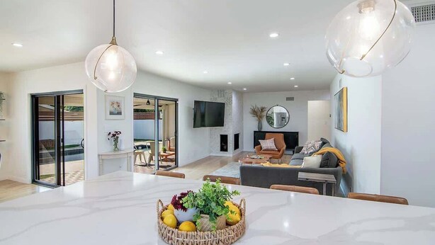 Unclassified image, 1 of 62, button - Private Pool · Remodeled Los Angeles Home (Los Angeles)