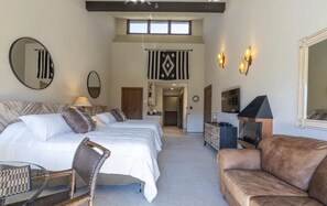 1 slaapkamer, een strijkplank/strijkijzer, wifi, beddengoed