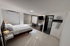 1 makuuhuone, silitysrauta/-lauta, Wi-Fi, vuodevaatteet