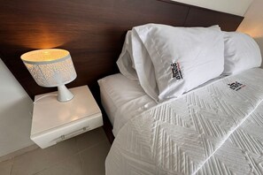 1 bedroom, iron/ironing board, WiFi, bed sheets - Cozy studio in charming Villanueva with WiFi, AC (Villanueva)