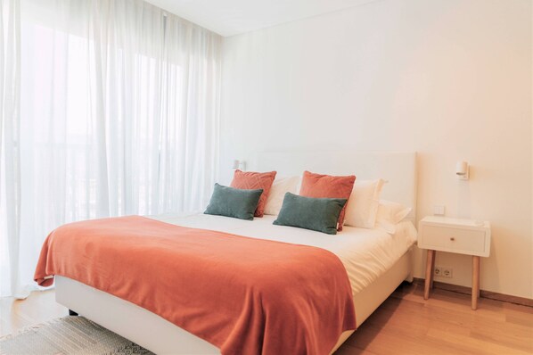 1 bedroom, iron/ironing board, Internet, bed sheets