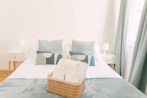 3 bedrooms, iron/ironing board, Internet, bed sheets