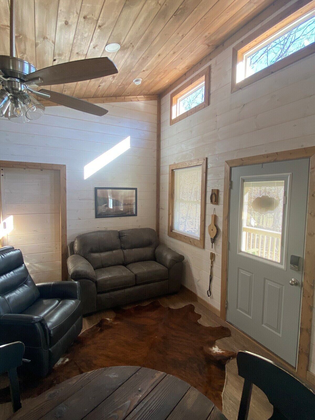 小屋, 私人浴室 | 酒廊