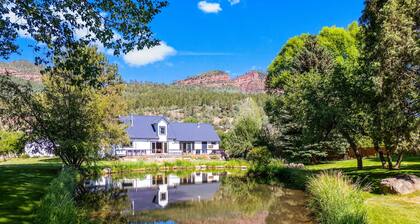 Luxe Retreat at Celebration Pond - 6BR, 4.5 BA, WIFI, A/C, Optional HotTub