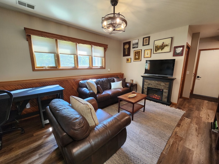 Country Aire - Entire Home - Hubertus, WI