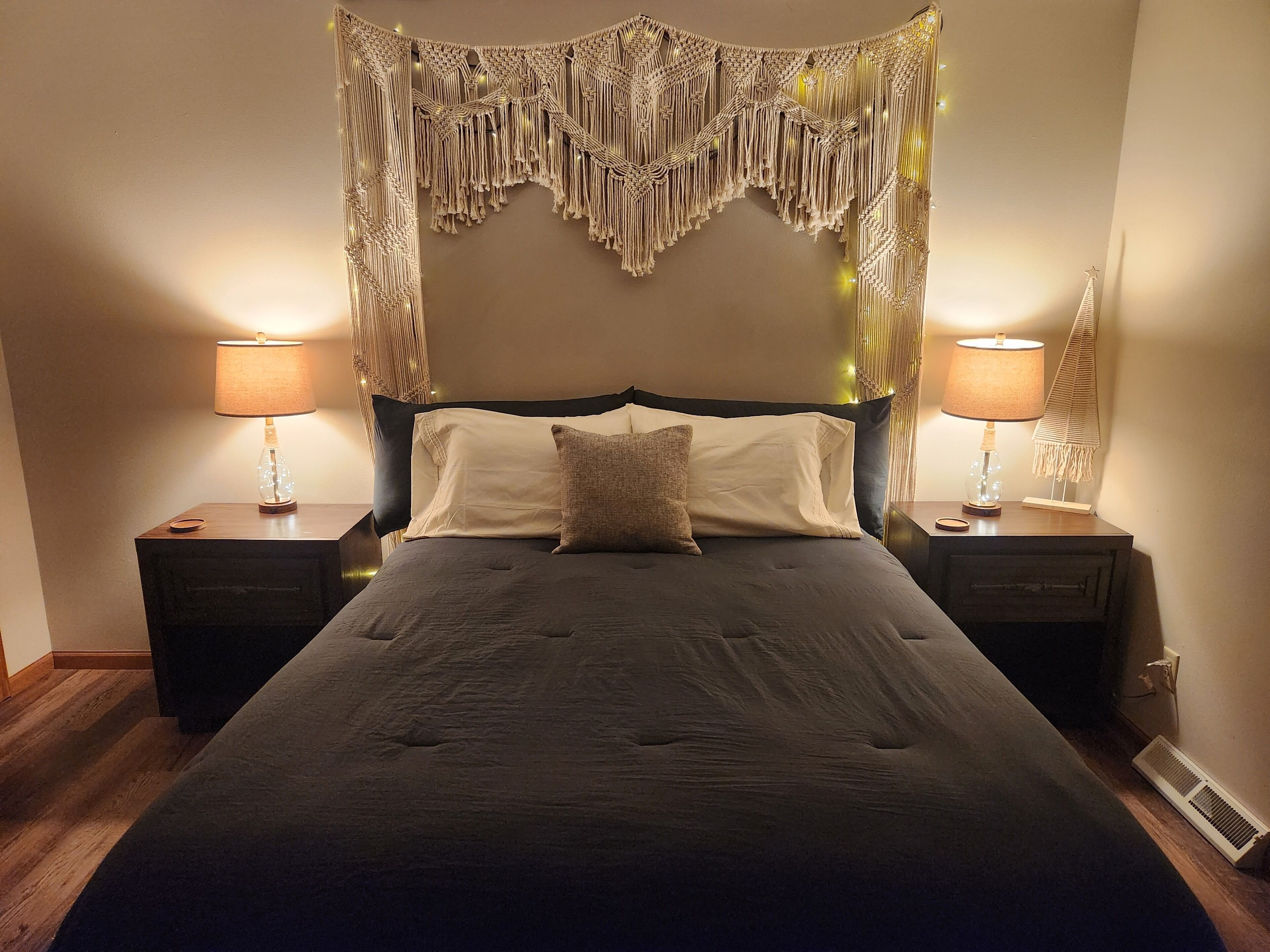 3 chambres, fer et planche à repasser, Wi-Fi, draps fournis