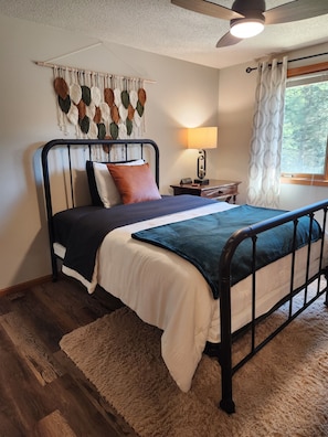 3 Schlafzimmer, Bügeleisen/Bügelbrett, WLAN, Bettwäsche