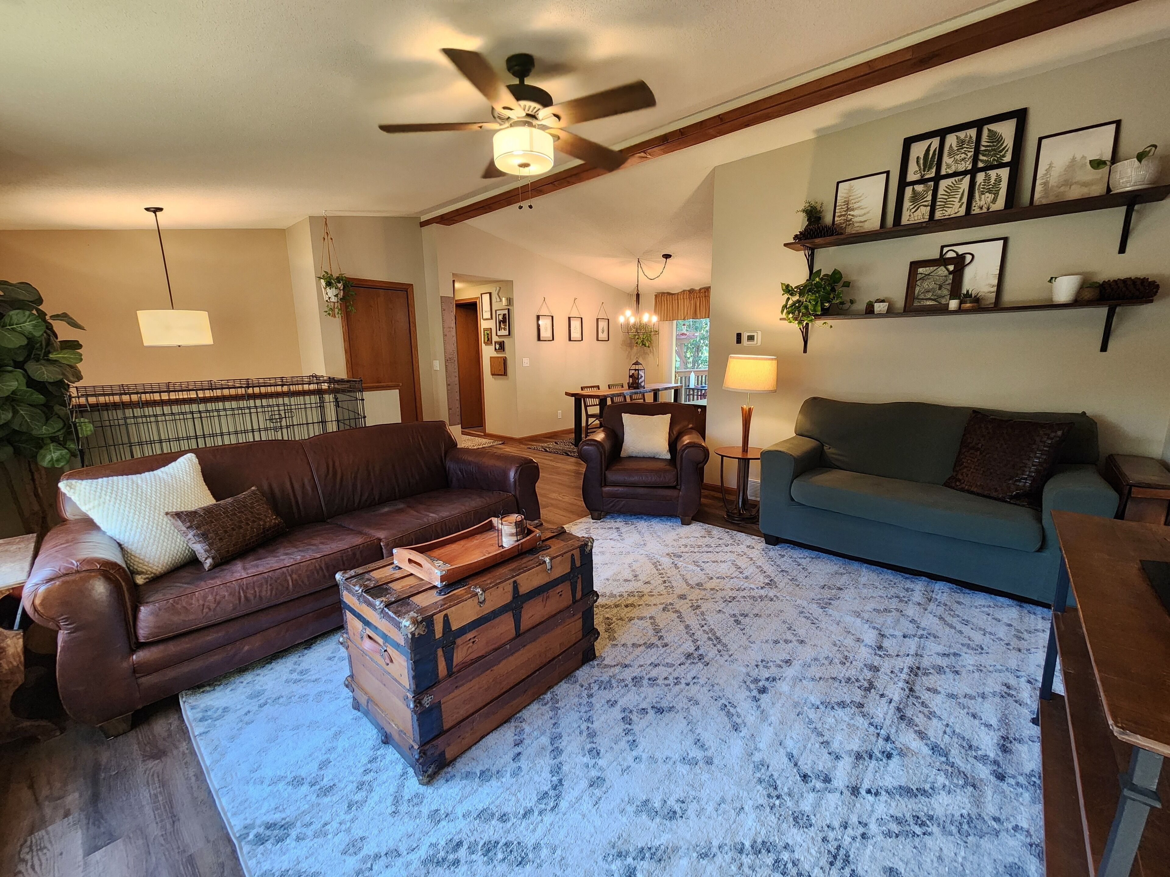 Una Smart TV, una chimenea