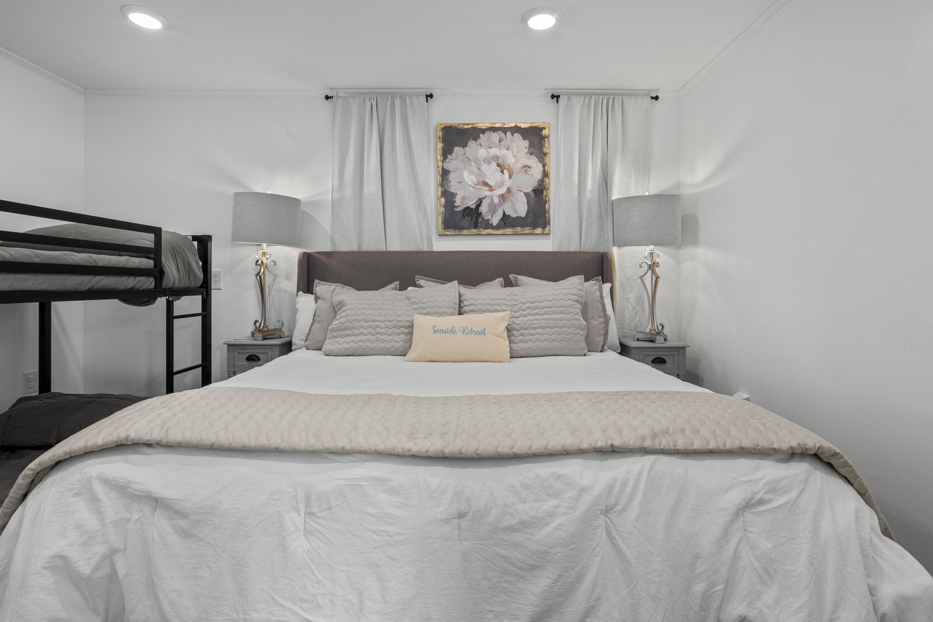 1 habitación, tabla de planchar con plancha, wifi gratis y ropa de cama 