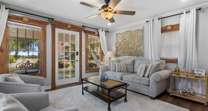 Charming Coastal Cottage with a large private lot center of all the activity