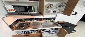 Charming 2-bedroom apartment with WiFi, AC in delightful Villanueva