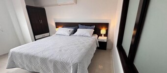 Charming 2-bedroom apartment with WiFi, AC in delightful Villanueva