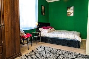 1 bedroom, iron/ironing board, WiFi, bed sheets - Górna Royal Red Apartment (Lublin)