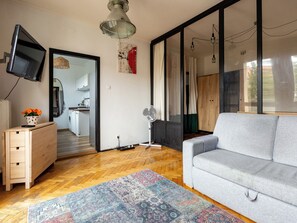 TV - Rajska Old Town Apartment (Gdańsk)