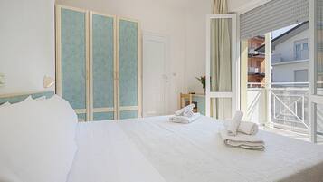 Caja de seguridad en la habitación, wifi gratis y ropa de cama