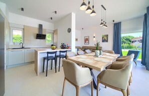 Dining - Villa Holiday House Fuska (Kvarner - Pinezići) (Pinezići)