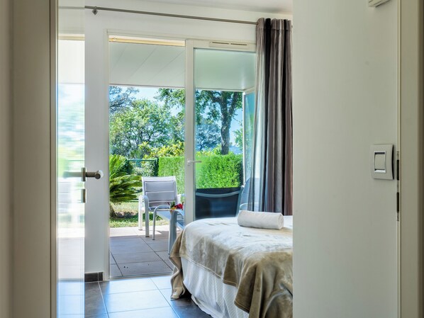 1 chambre, fer et planche à repasser, Wi-Fi, draps fournis
