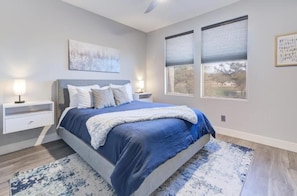 Interior - Scottsdale Condo Overlooking Golf Course (Scottsdale)