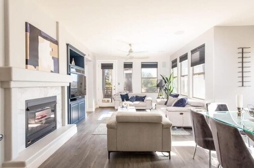 Scottsdale Condo Overlooking Golf Course