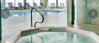 Top floor Lakeview Hotel One Bedroom available Aug 1-8 Icelandic festival week