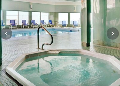 Top floor Lakeview Hotel One Bedroom available Aug 1-8 Icelandic festival week