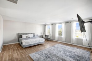 7 Schlafzimmer, Bügeleisen/Bügelbrett, WLAN, Bettwäsche