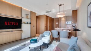 Apartment | 1 bedroom - Lux 1BR Downtown w Pool Gym Access Burj Views (Dubai)