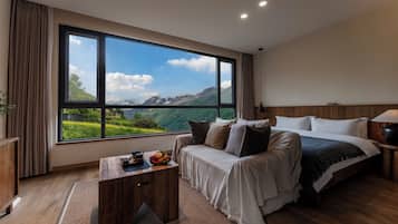 Habitación de diseño doble | Escritorio, cortinas opacas, wifi gratis