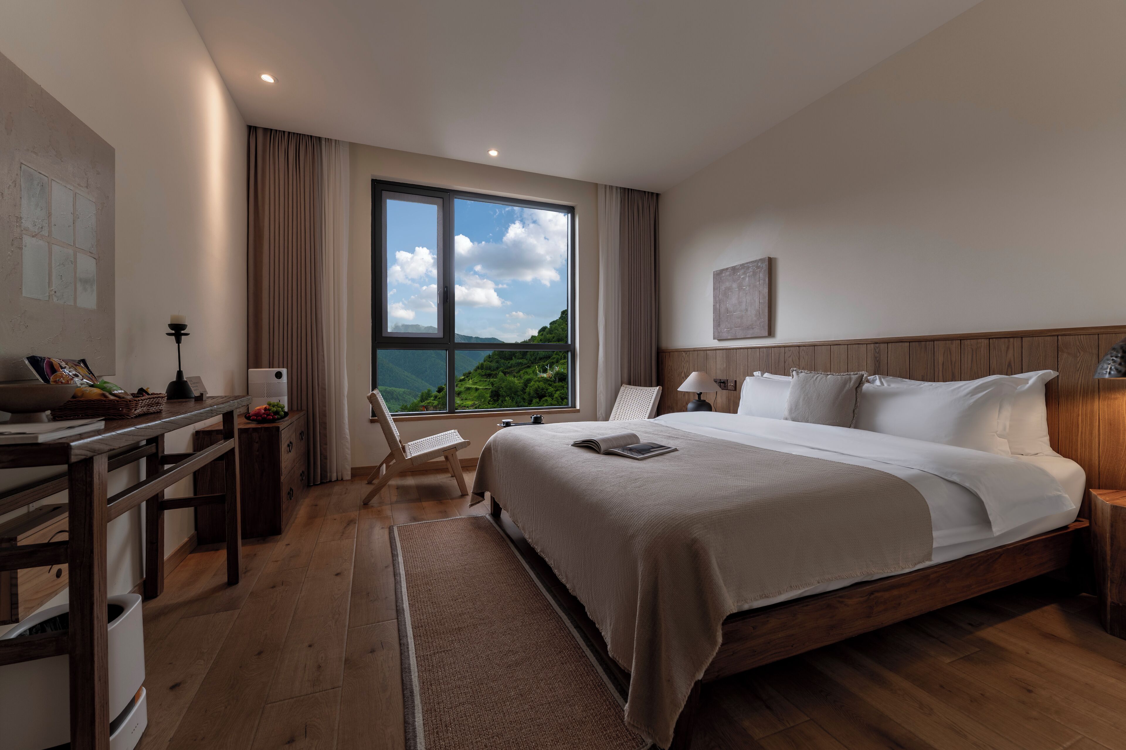 Habitación básica doble | Escritorio, cortinas opacas, wifi gratis