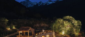 Shanlijian Holiday Homestay