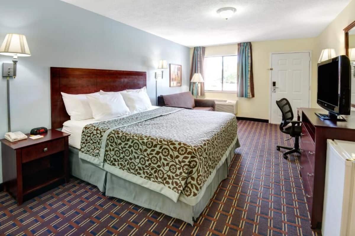 Desk, blackout curtains, iron/ironing board, free WiFi
