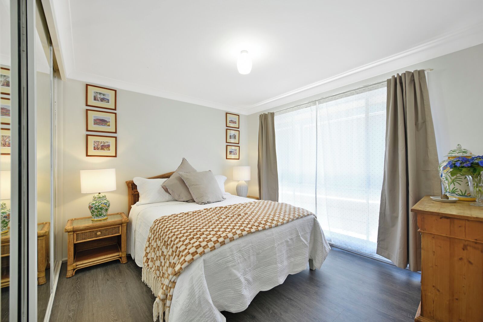 4 Schlafzimmer, Bügeleisen/Bügelbrett, WLAN, Bettwäsche