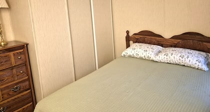 Charming 3-bedroom house with WiFi, AC in wonderful St. Cloud