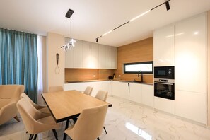 Apartment | 3 bedrooms - Sanpietro Vacation Villa 012 (Ishëm)