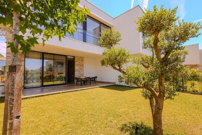 Sanpietro Vacation Villa 012