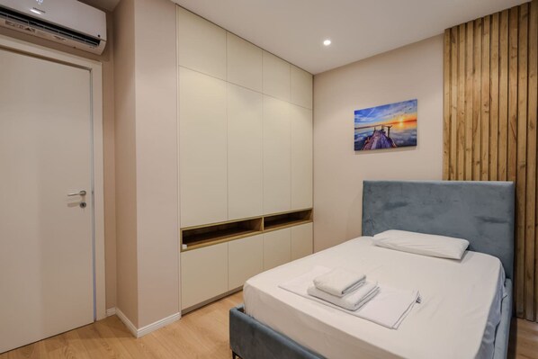 3 bedrooms