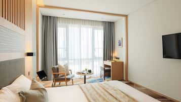 Blackout curtains, free WiFi, bed sheets