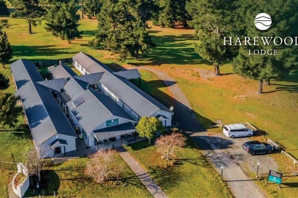 Harewood Lodge
