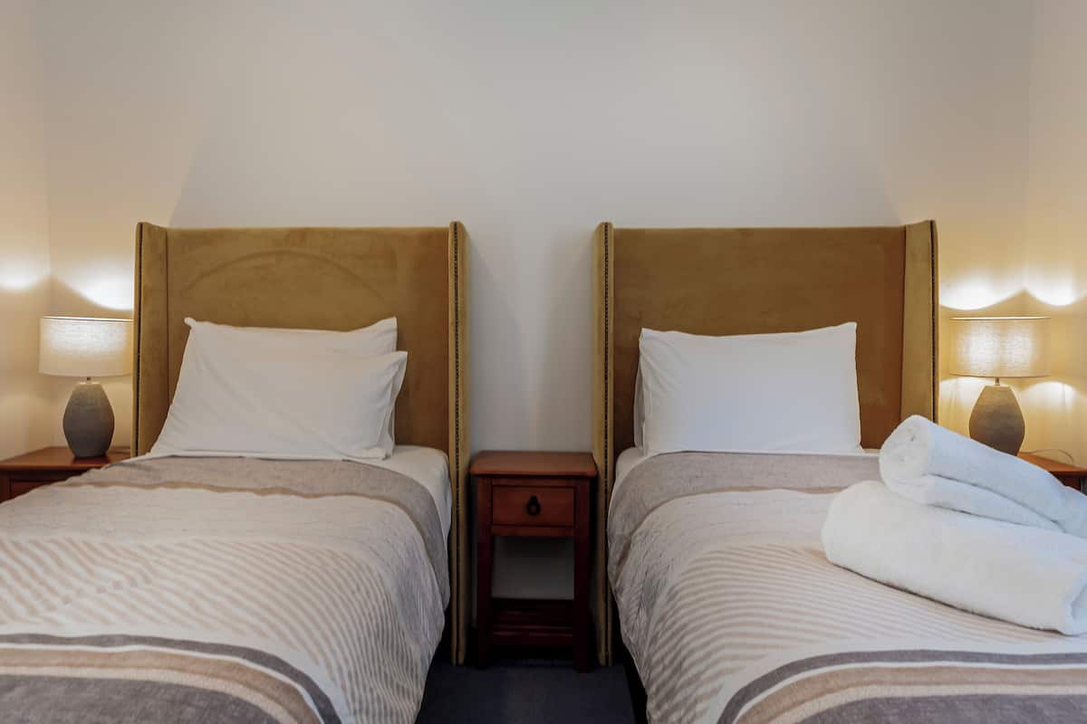 Deluxe Double or Twin Room, Golf View