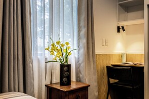 Free WiFi, bed sheets - Harewood Lodge (Christchurch)