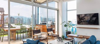 Cozy 1-bedroom apartment with full kitchen and amenities in Guatemala City