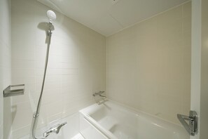 Twin Room, Non Smoking | Iron/ironing board