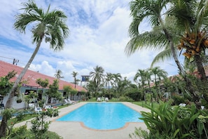 Piscine extérieure