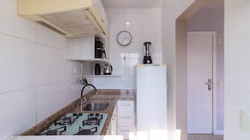 Basic Apartment | Private kitchen
