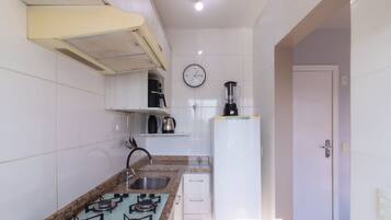 Departamento básico | Cocina privada